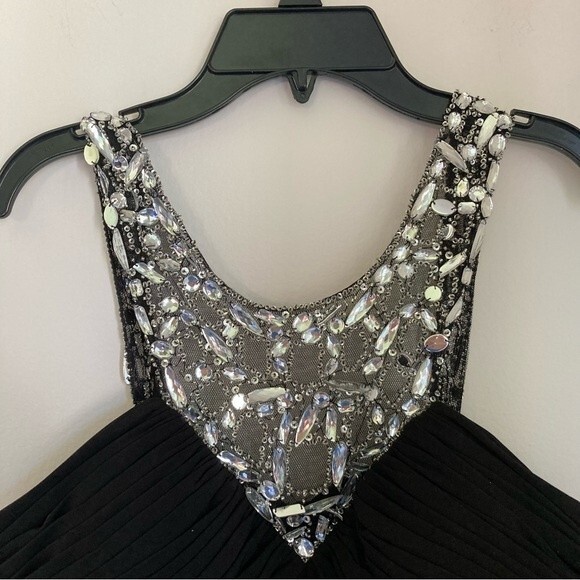 Xscape women’s black jeweled rhinestone halter full length dress size 10. - Picture 5 of 9